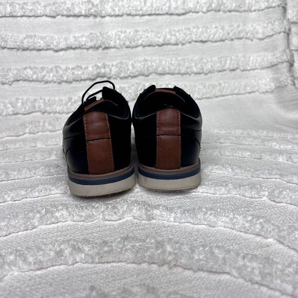 Max & Jake mens/ Teen shoe size 6 - Picture 7 of 7